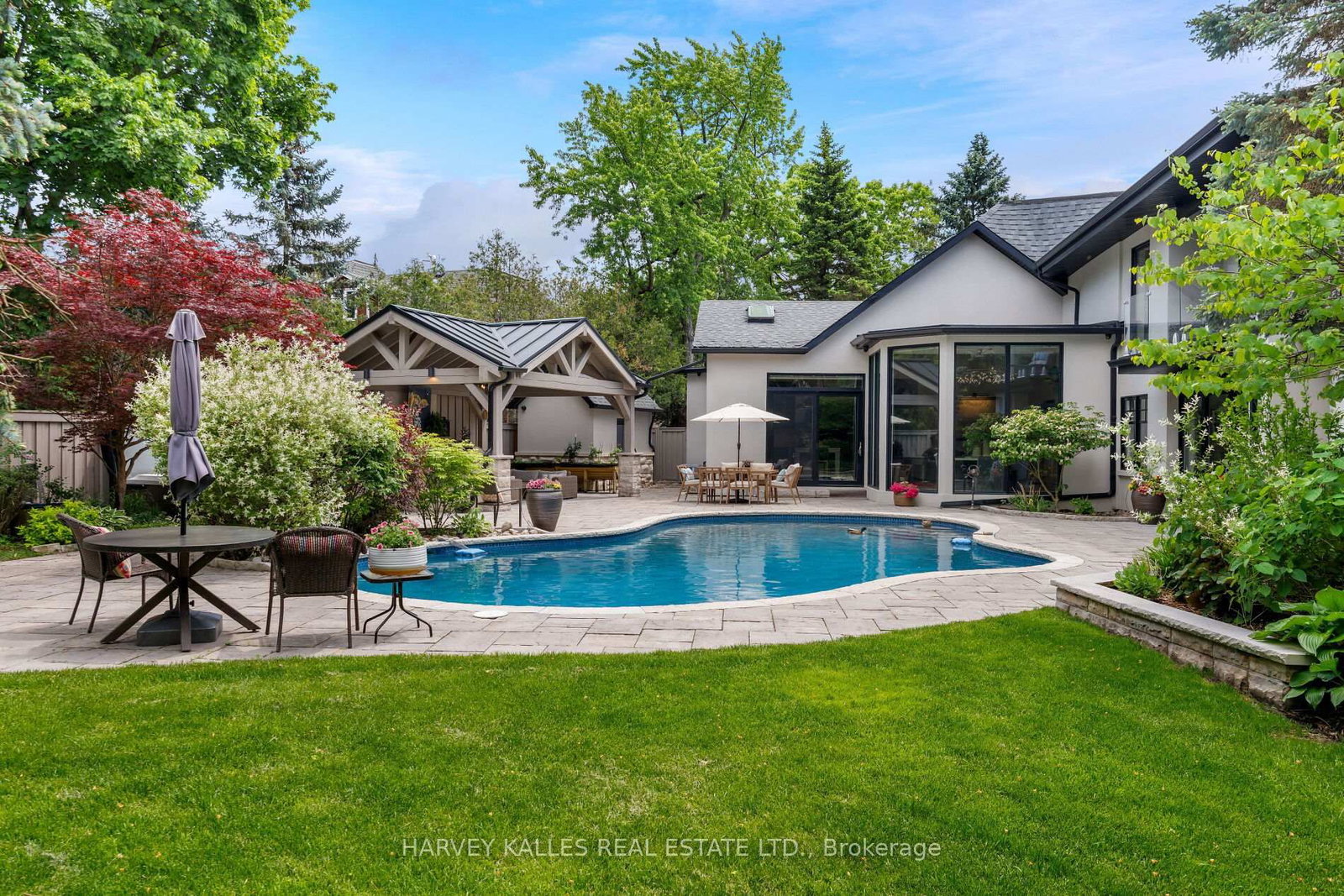 66 Thorncrest Road • Toronto, ON photo 2