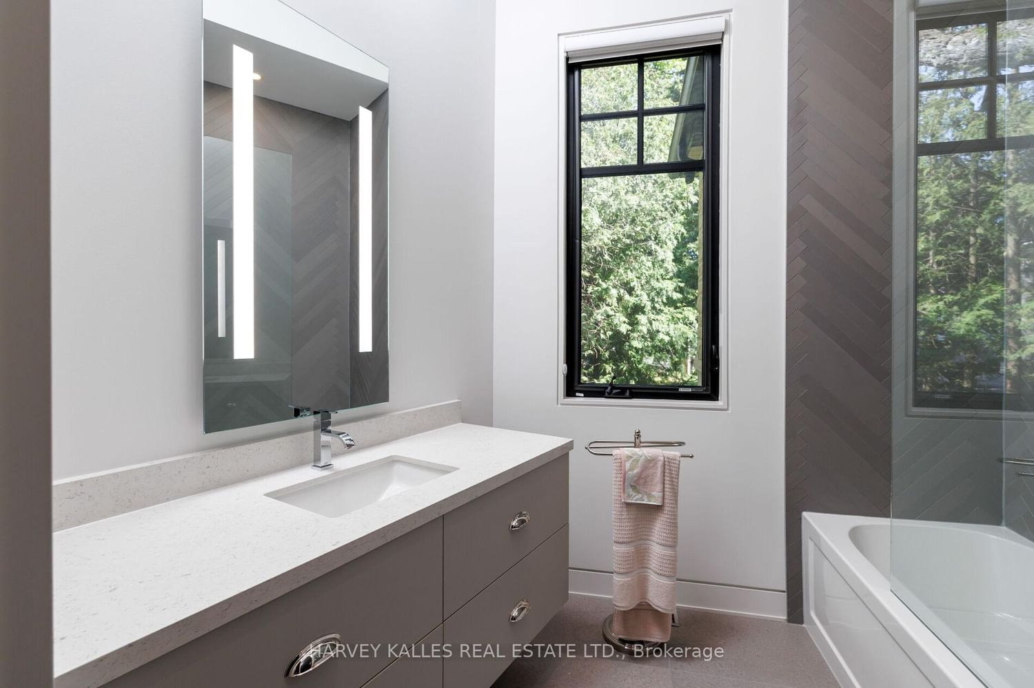 66 Thorncrest Road • Toronto, ON photo 38