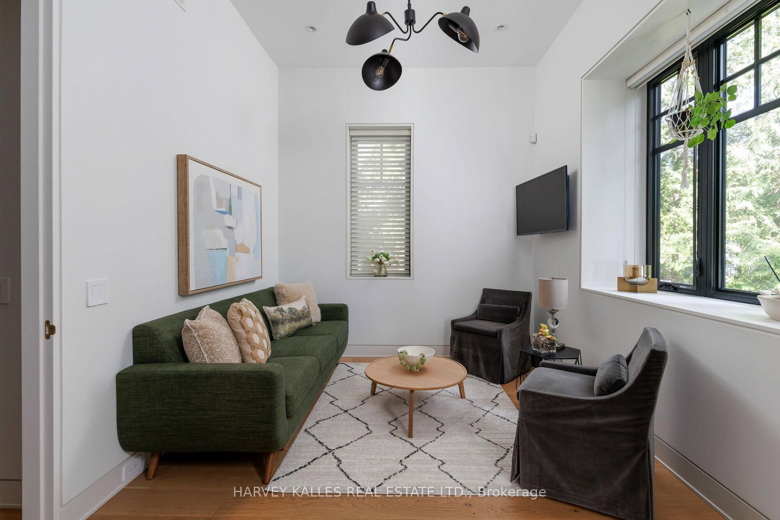 66 Thorncrest Road • Toronto, ON photo 42