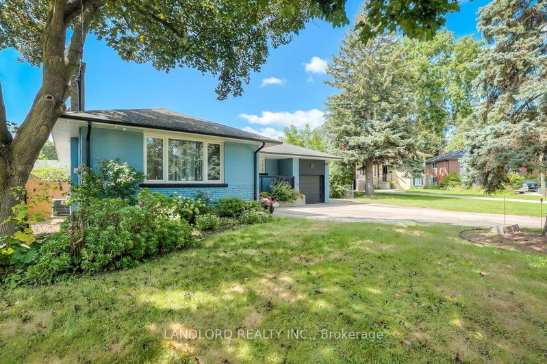 Main - 257 Wales Crescent