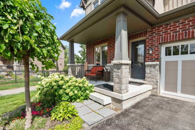46 Hutchison Court • Orangeville, ON photo 2