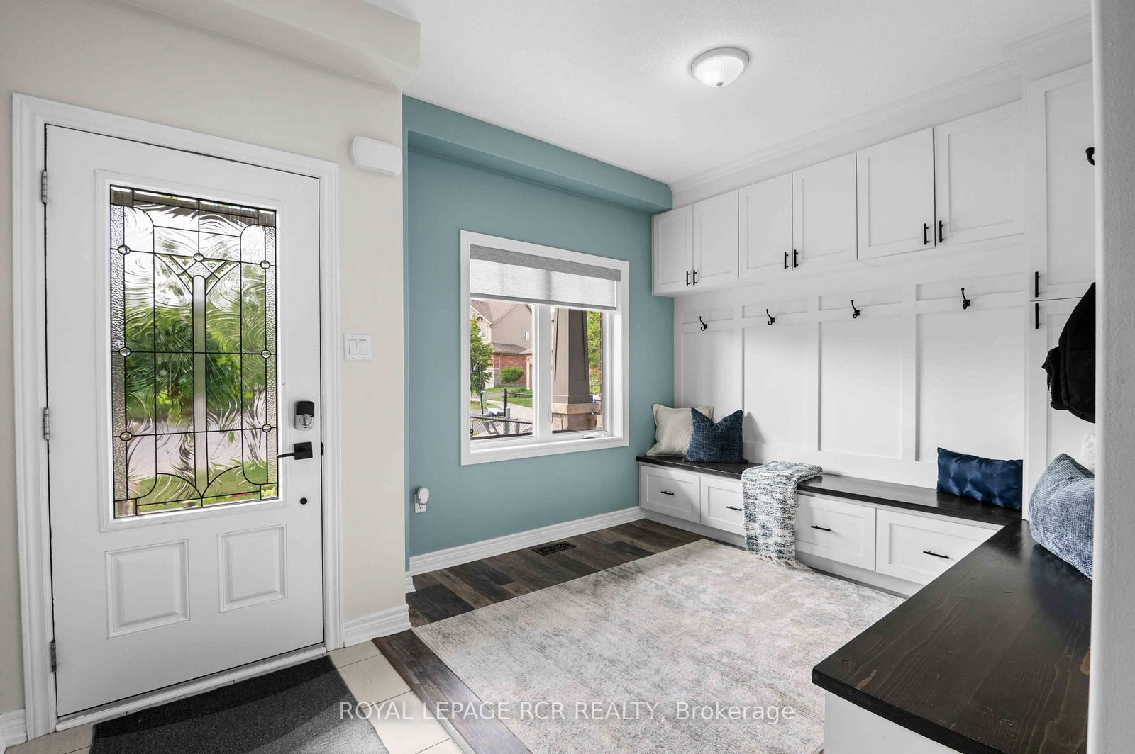 46 Hutchison Court • Orangeville, ON photo 3