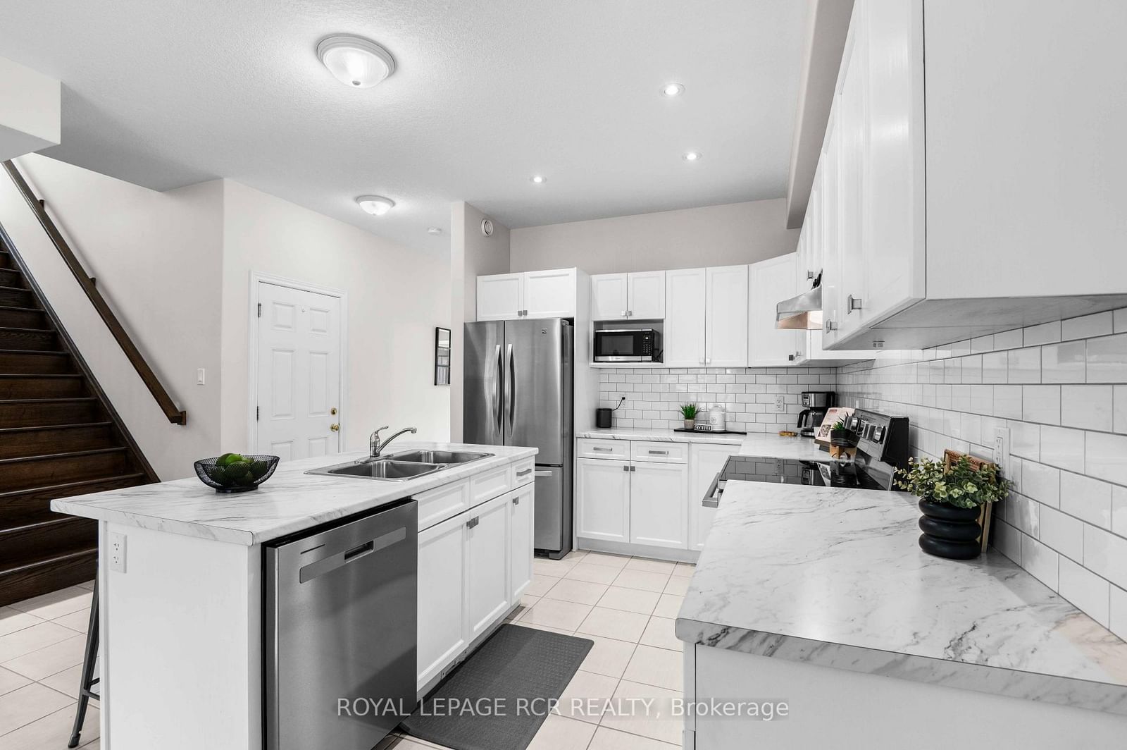 46 Hutchison Court • Orangeville, ON photo 9