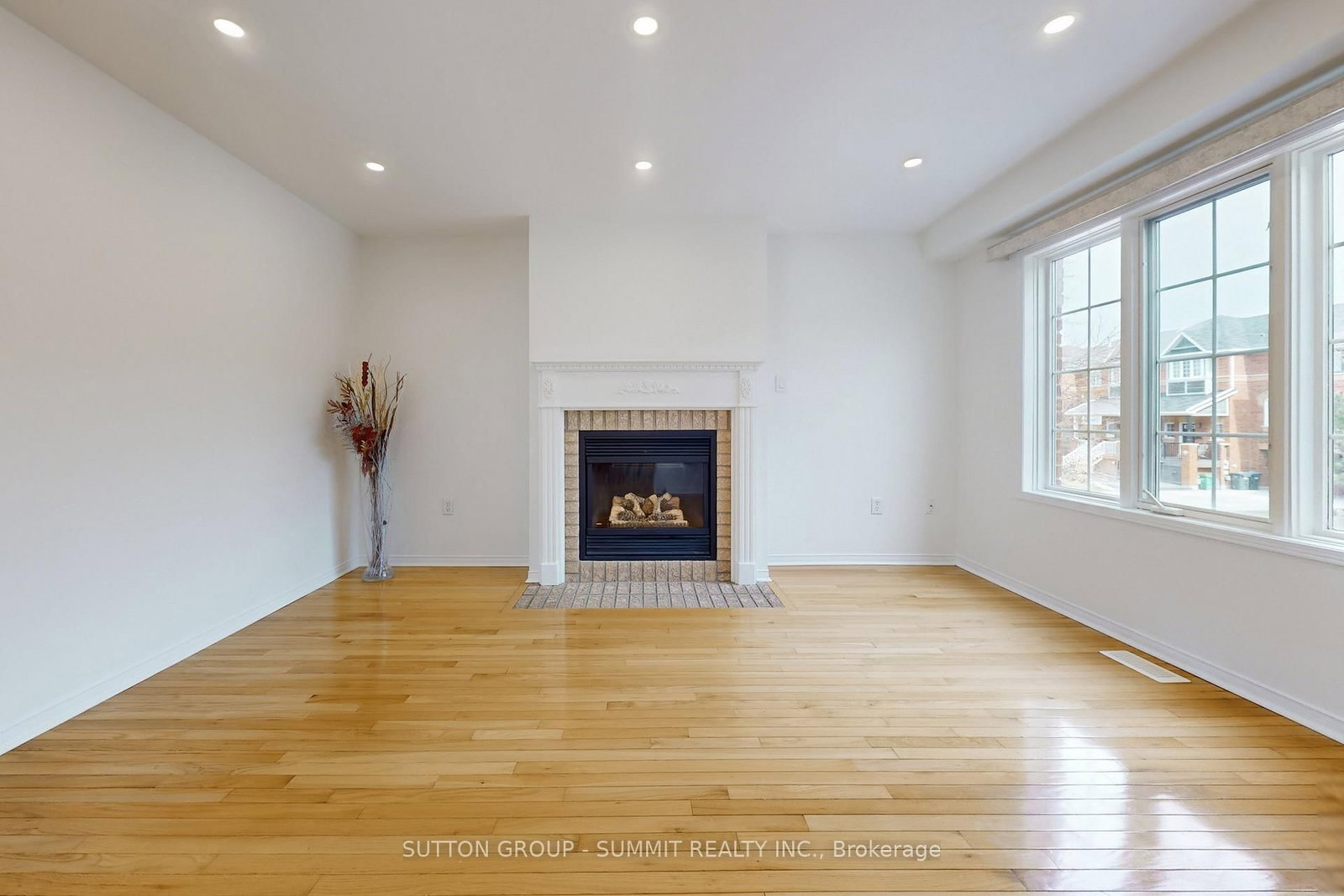 1591 WOODHENGE Way • Mississauga, ON photo 5