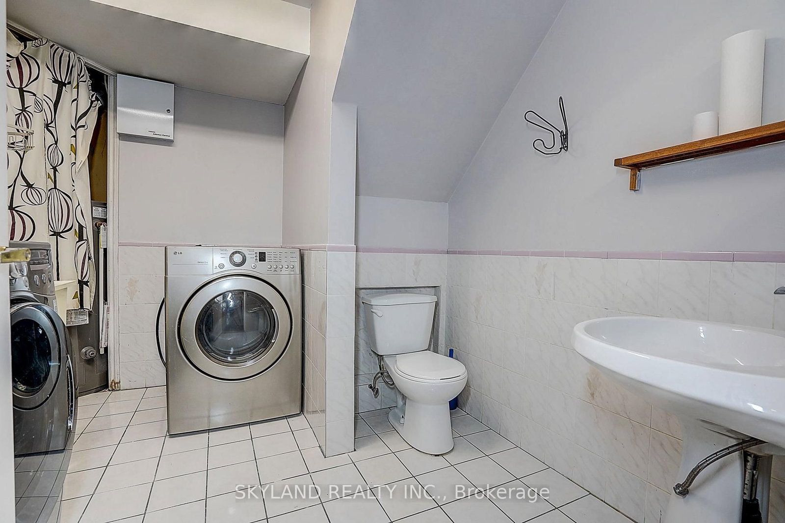 759 Shaw Street • Toronto, ON photo 37