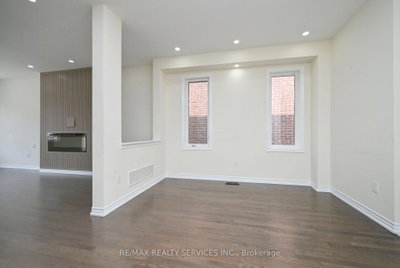 64 Maple Cider Street • Caledon, ON photo 7