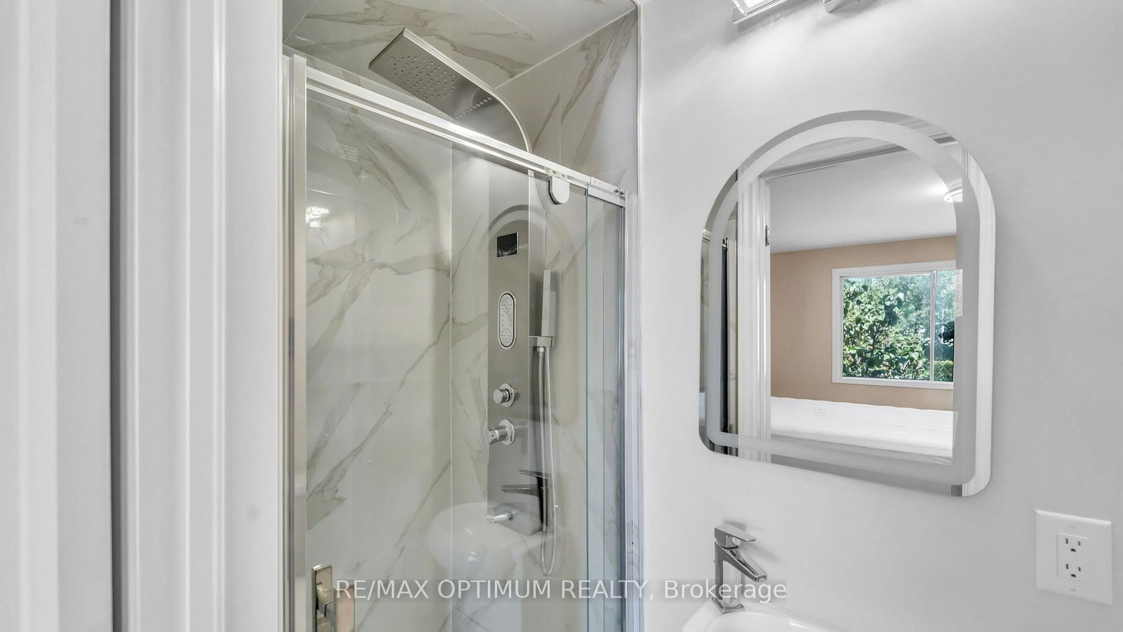 4 Lawnview Court • Brampton, ON photo 21
