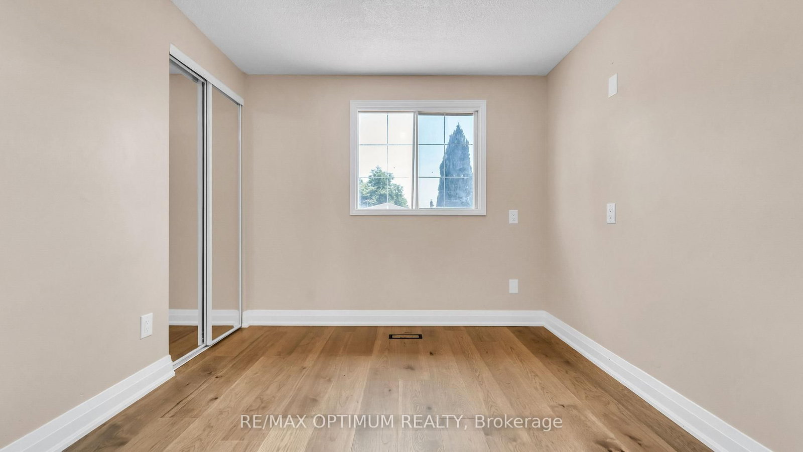 4 Lawnview Court • Brampton, ON photo 27