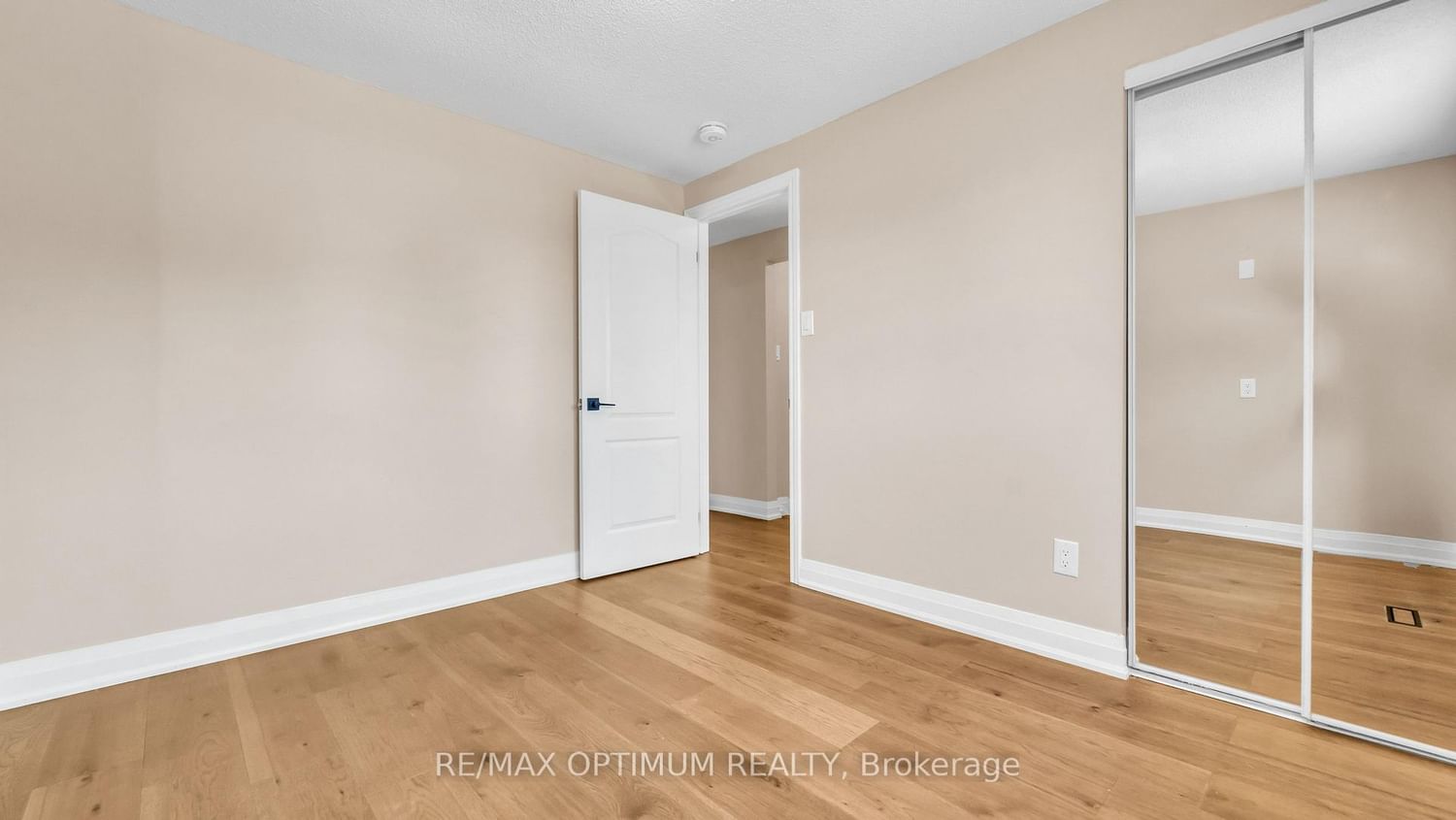 4 Lawnview Court • Brampton, ON photo 28
