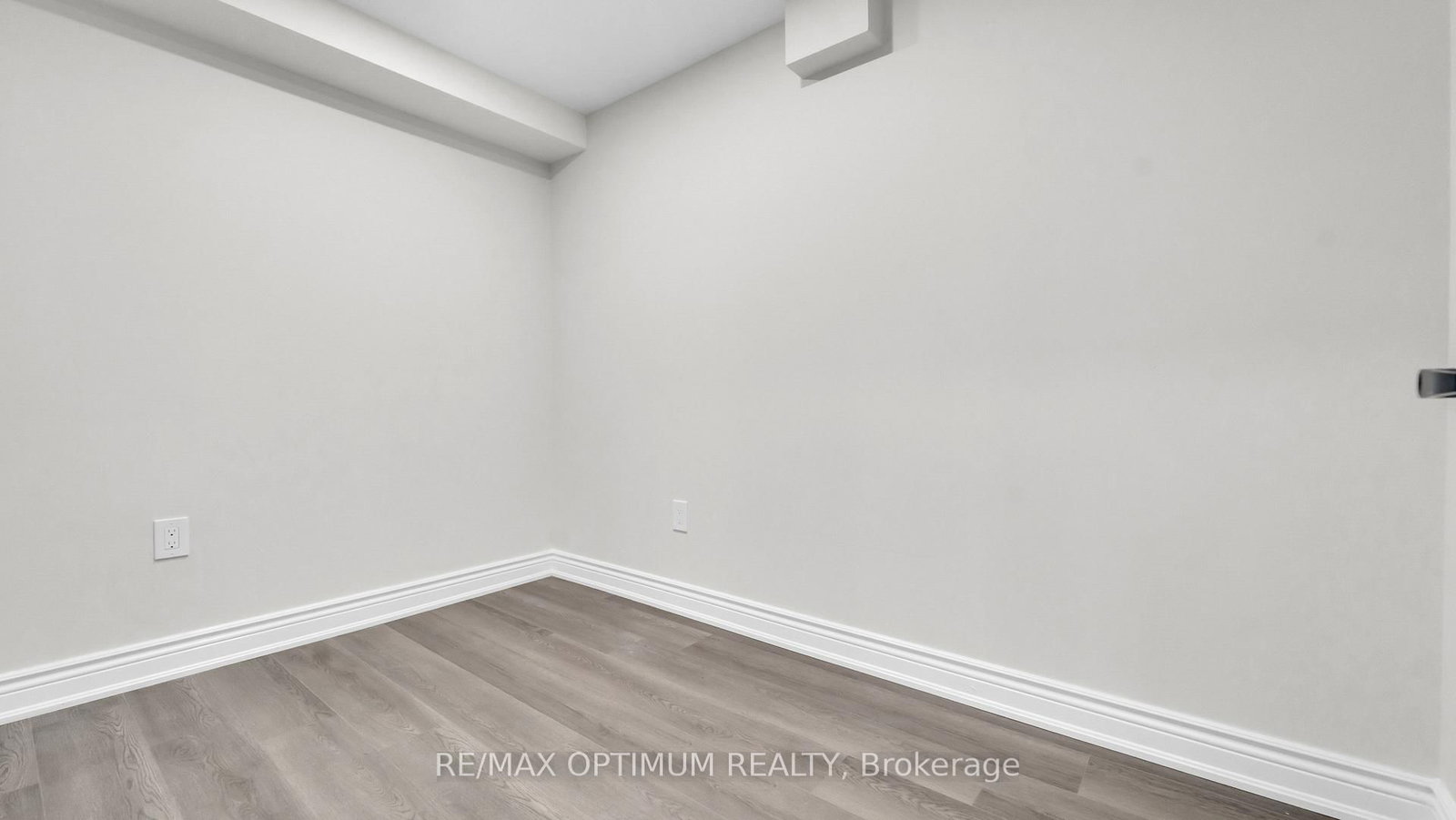 4 Lawnview Court • Brampton, ON photo 39
