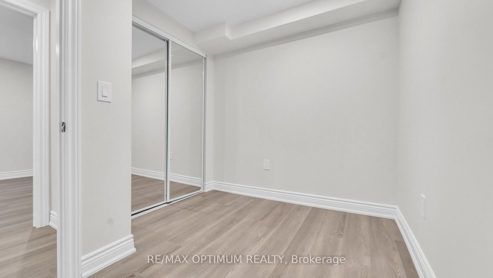 4 Lawnview Court • Brampton, ON photo 40