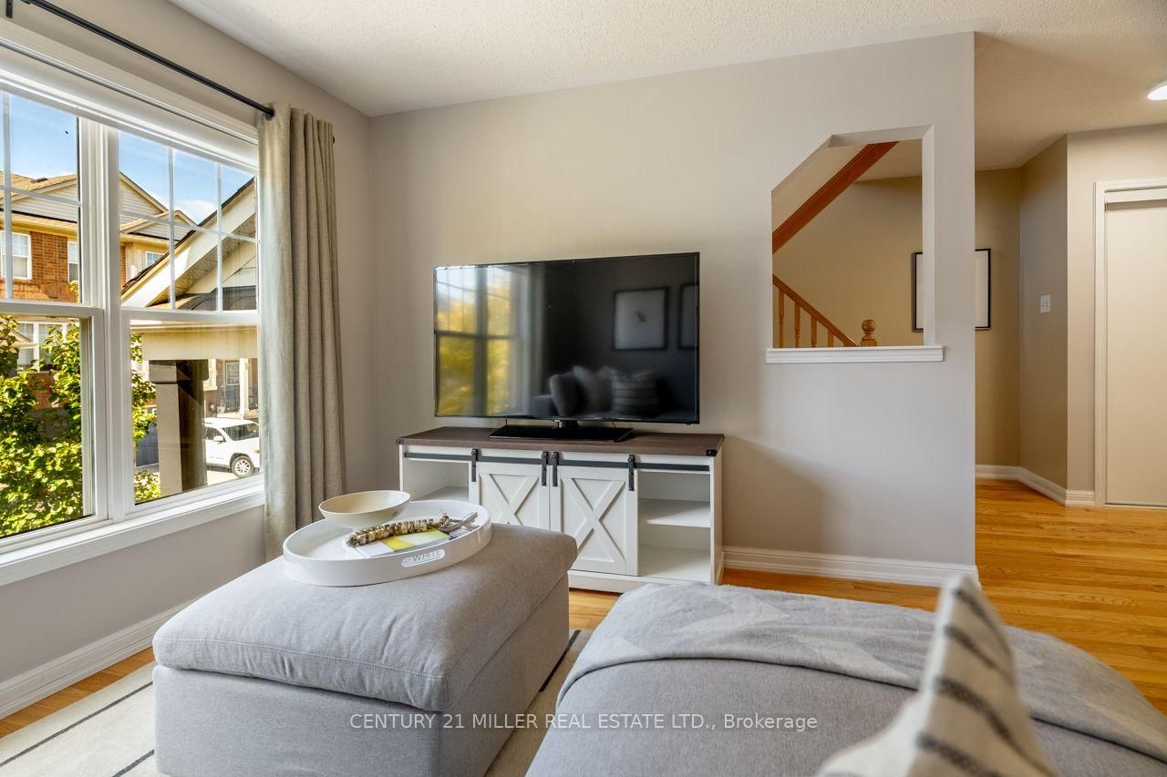 69 Seed House Lane • Halton Hills, ON photo 4