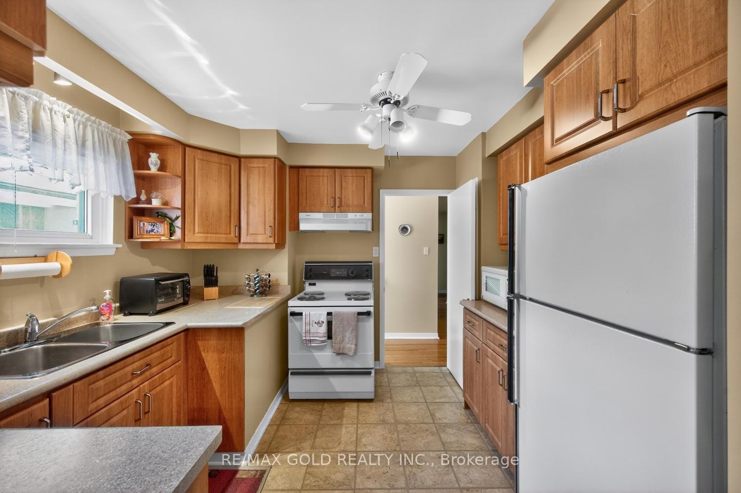 7488 Discus Crescent • Mississauga, ON photo 18
