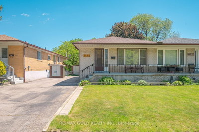 7488 Discus Crescent • Mississauga, ON photo 2