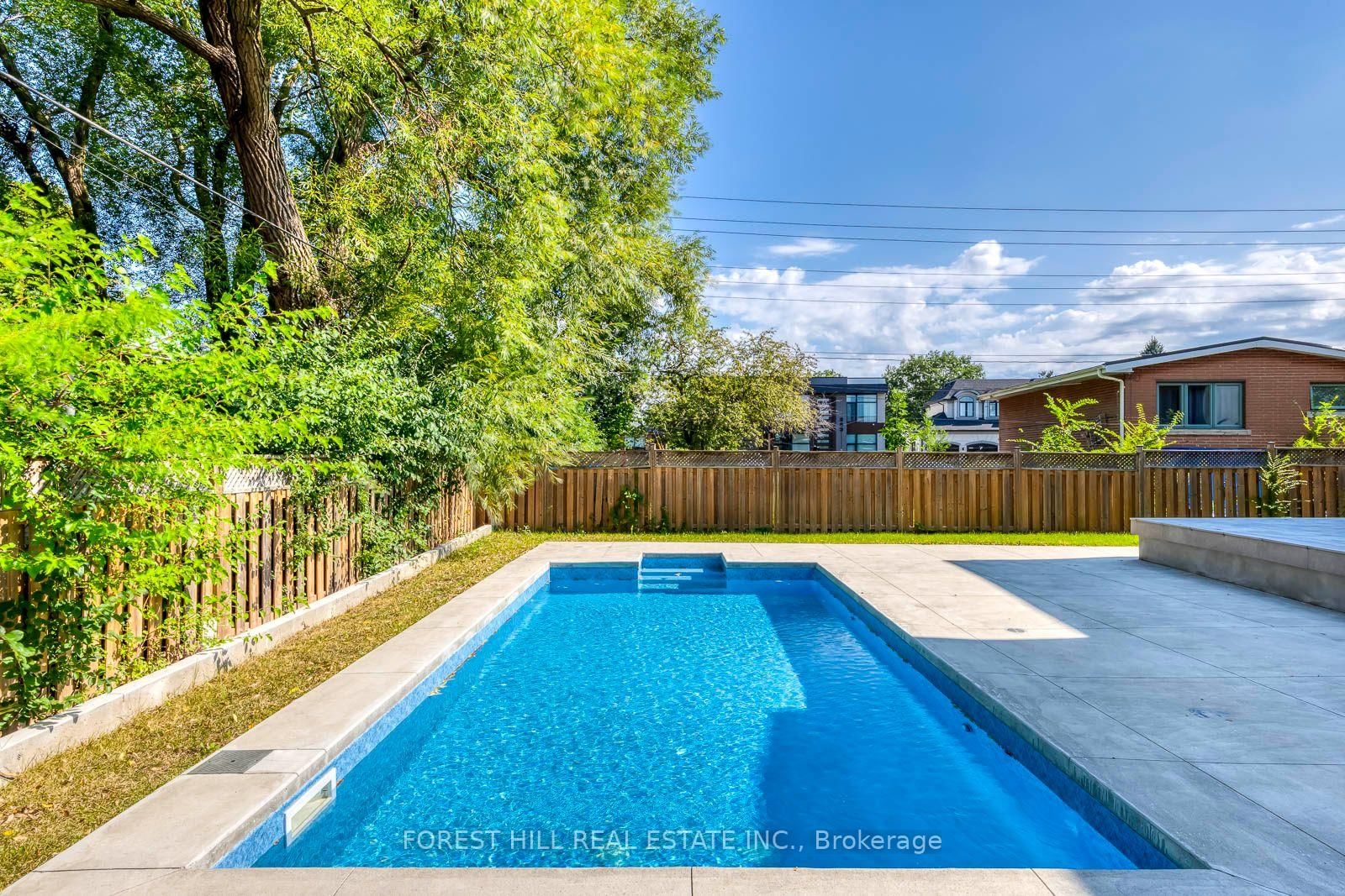 369 Wade Street • Oakville, ON photo 38