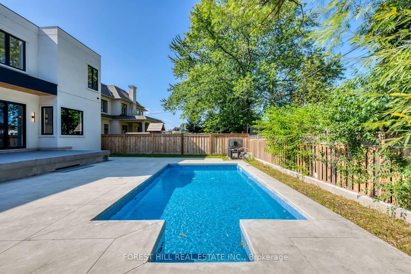 369 Wade Street • Oakville, ON photo 4