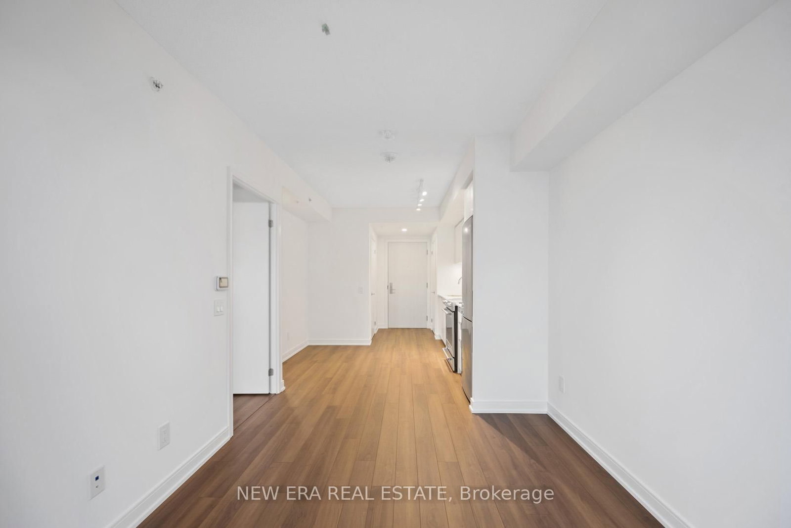 30 Samuel Wood Way • #1907 • Toronto, ON photo 9