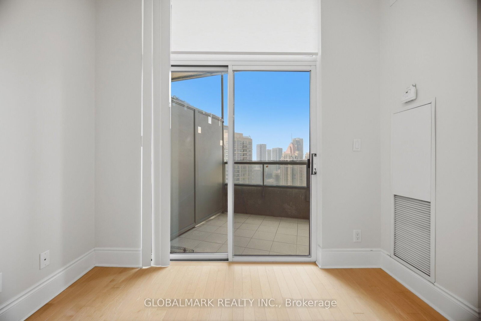 3880 duke of york Boulevard S • #Ph2 • Mississauga, ON photo 12