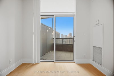 3880 Duke Of York Mississauga,ON L5B 4M7 — Photo 12