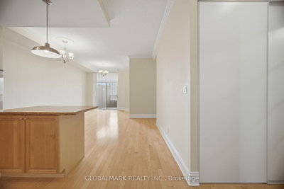 3880 duke of york Boulevard S • #Ph2 • Mississauga, ON photo 5