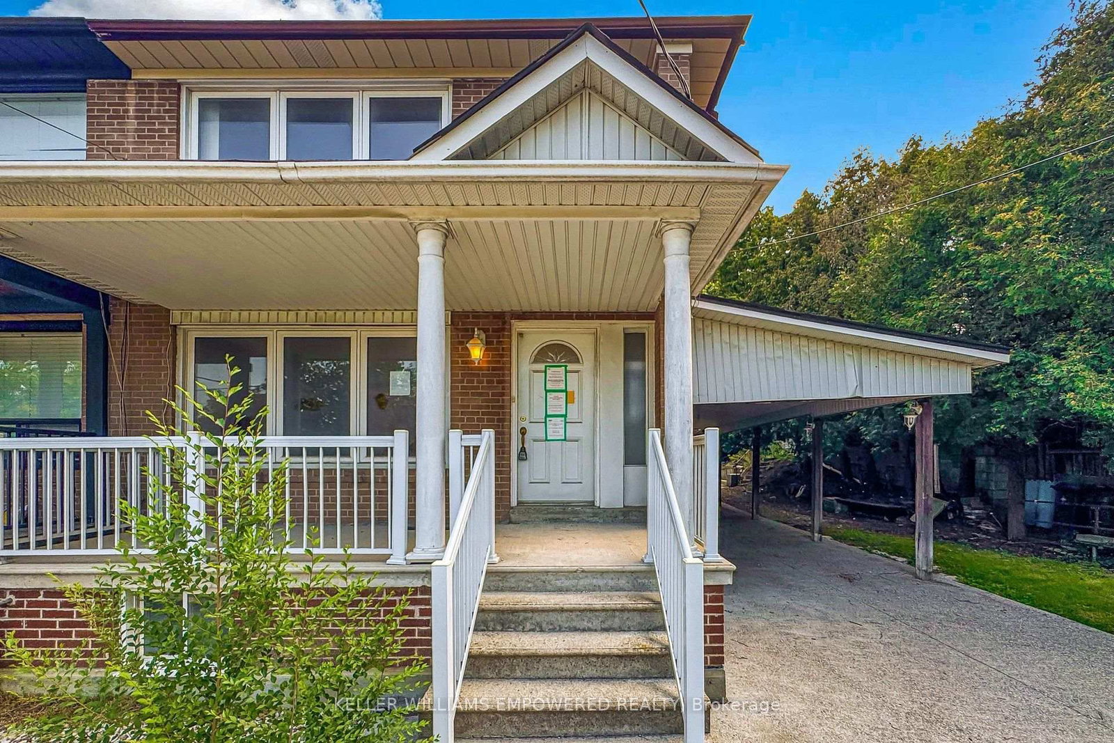 3 Hilldale Road • Toronto, ON photo 4