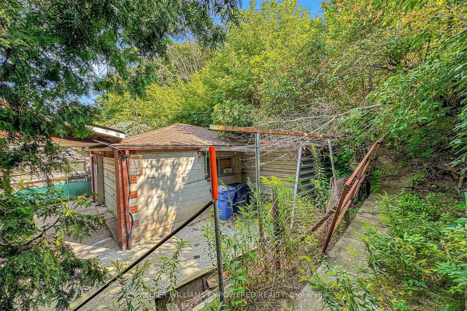 3 Hilldale Road • Toronto, ON photo 44