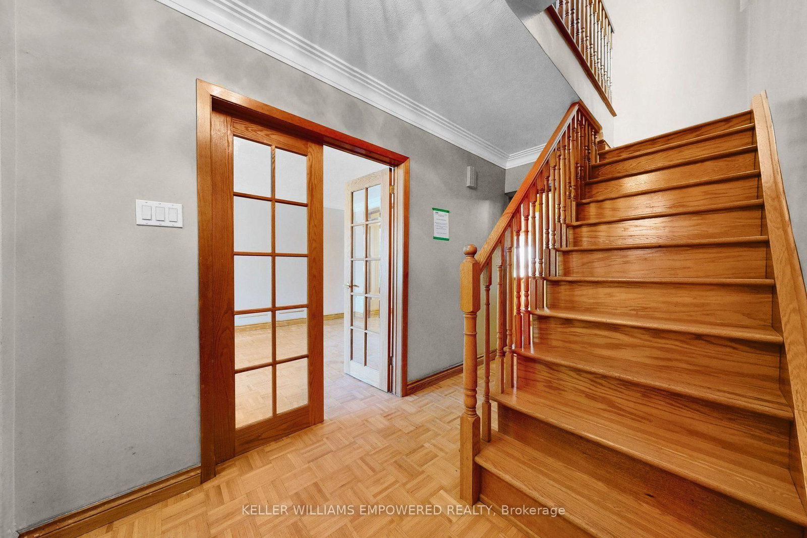3 Hilldale Road • Toronto, ON photo 6