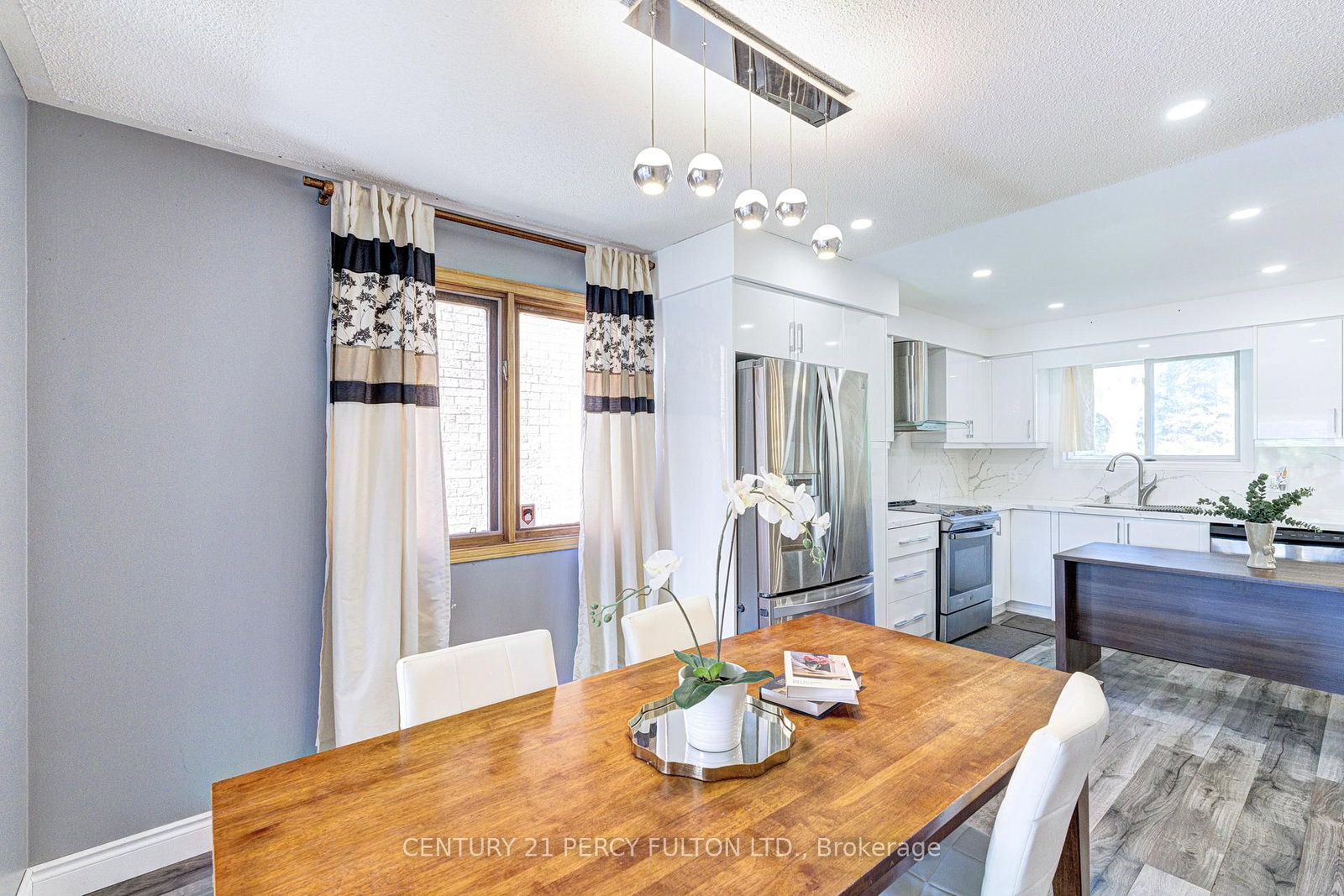 1042 Wetherby Lane • Mississauga, ON photo 10
