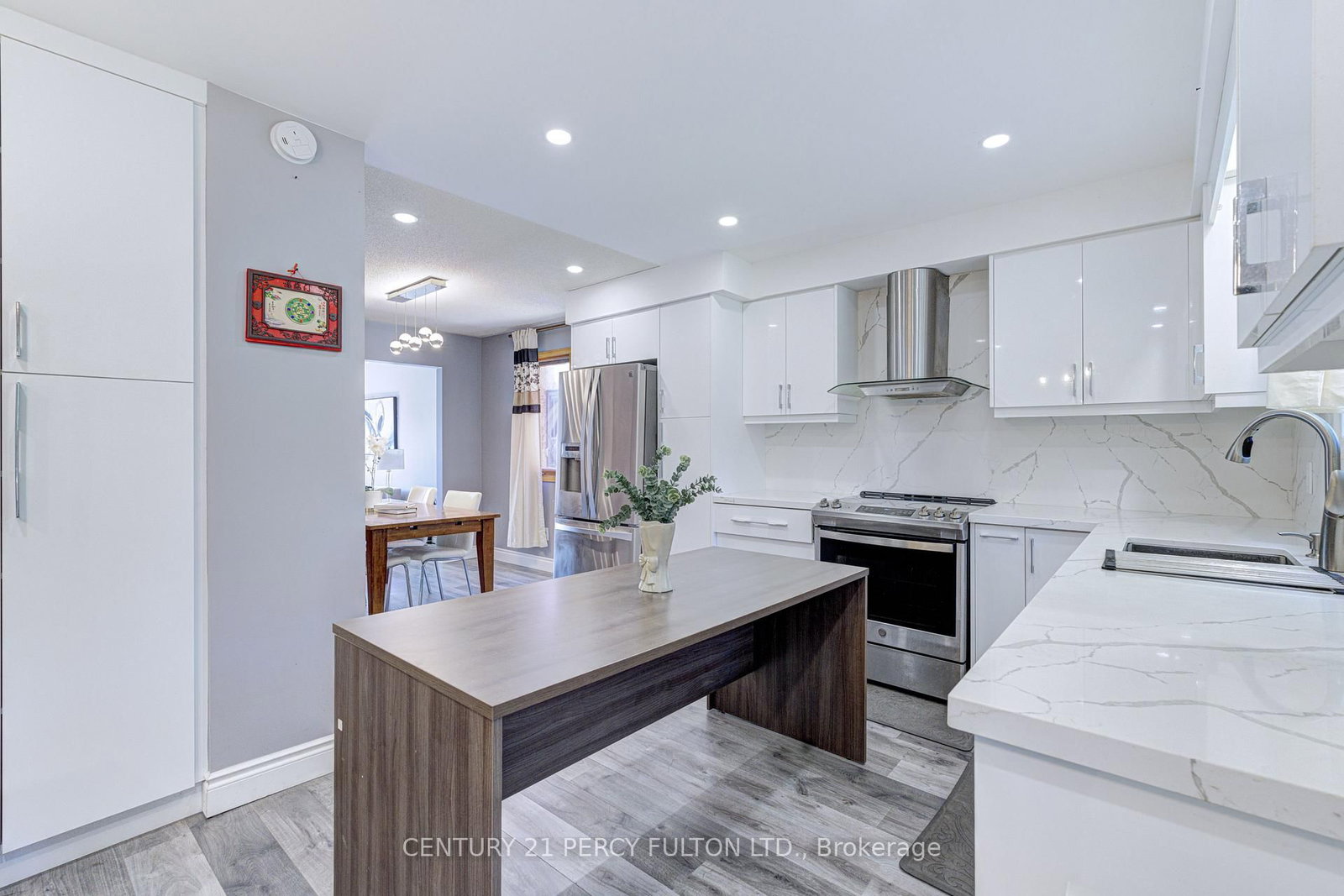 1042 Wetherby Lane • Mississauga, ON photo 16