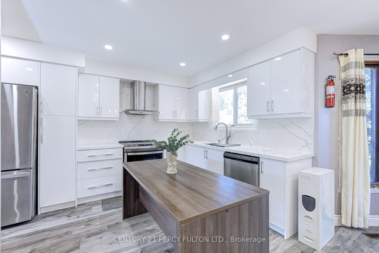 1042 Wetherby Lane • Mississauga, ON photo 17
