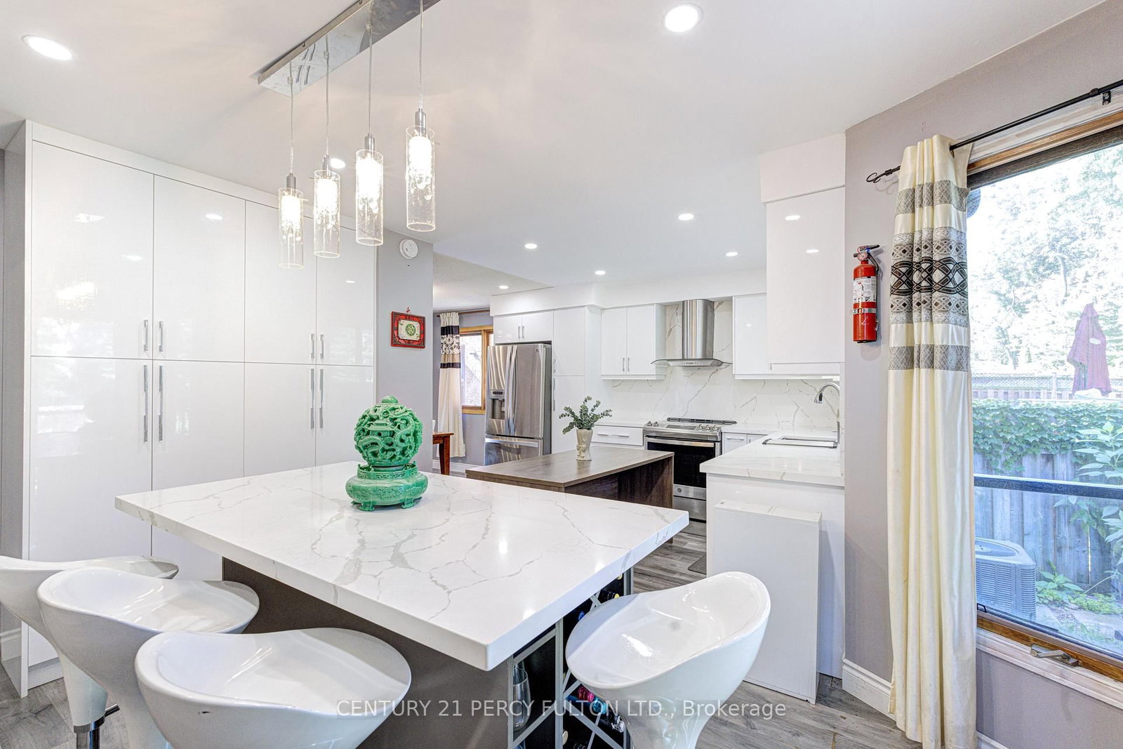 1042 Wetherby Lane • Mississauga, ON photo 19