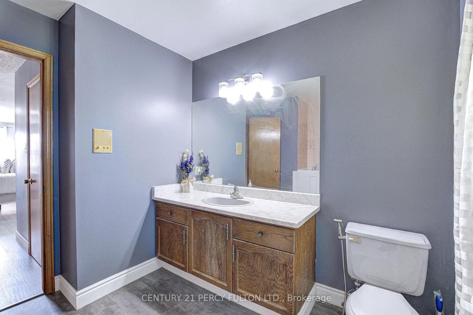 1042 Wetherby Lane • Mississauga, ON photo 28