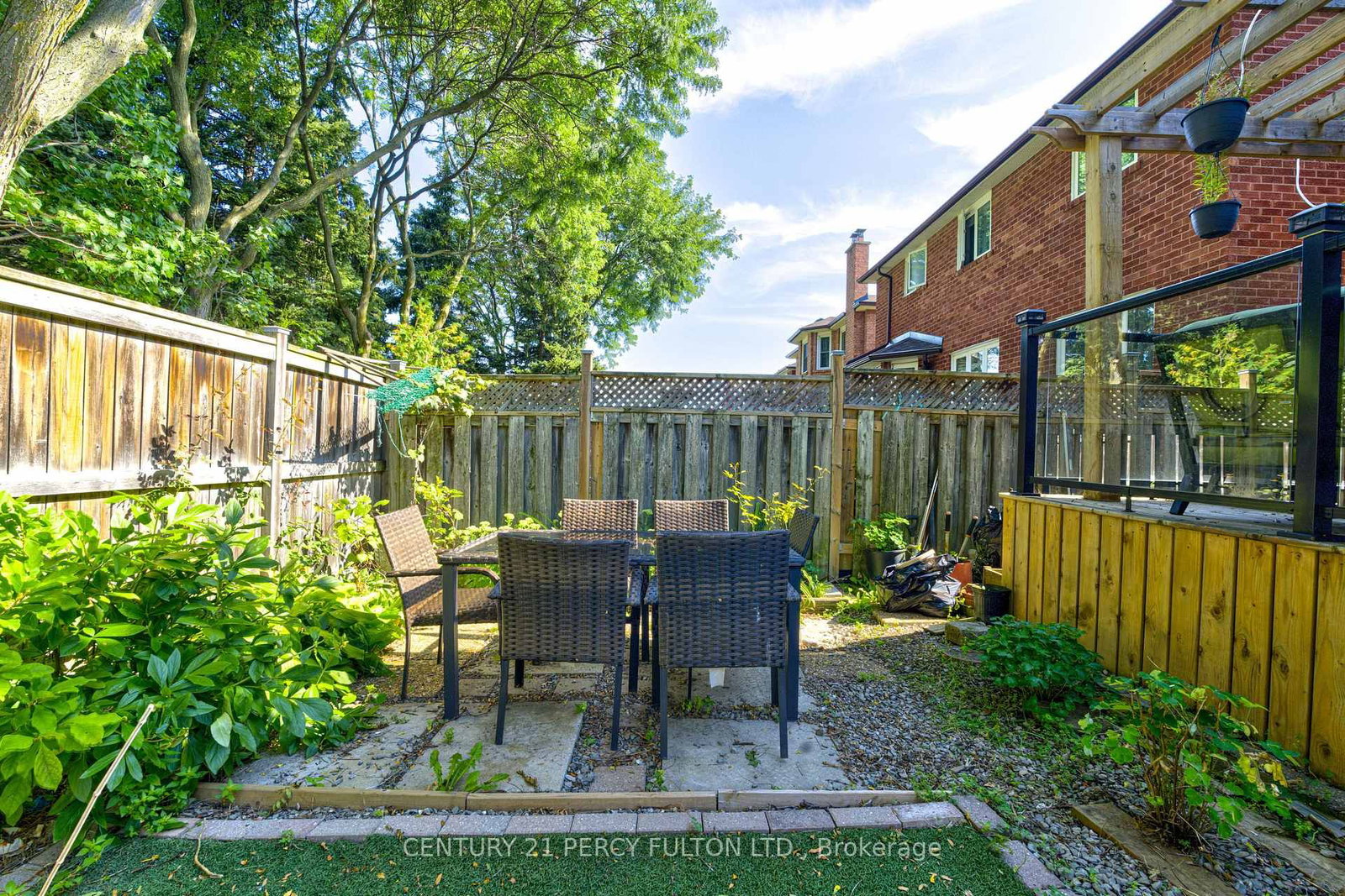 1042 Wetherby Lane • Mississauga, ON photo 40
