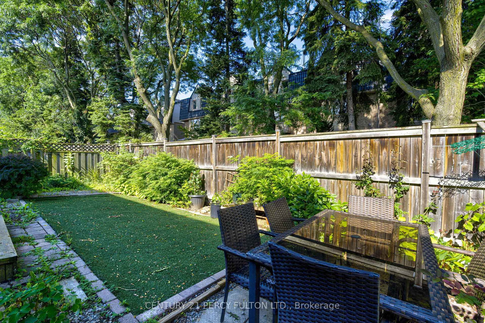 1042 Wetherby Lane • Mississauga, ON photo 41