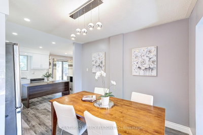 1042 Wetherby Lane • Mississauga, ON photo 9
