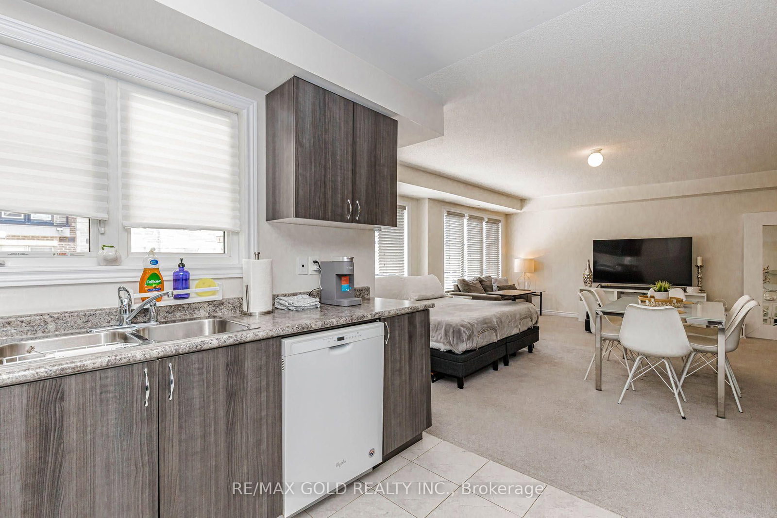 200 Veterans Drive • ## 40 • Brampton, ON photo 11