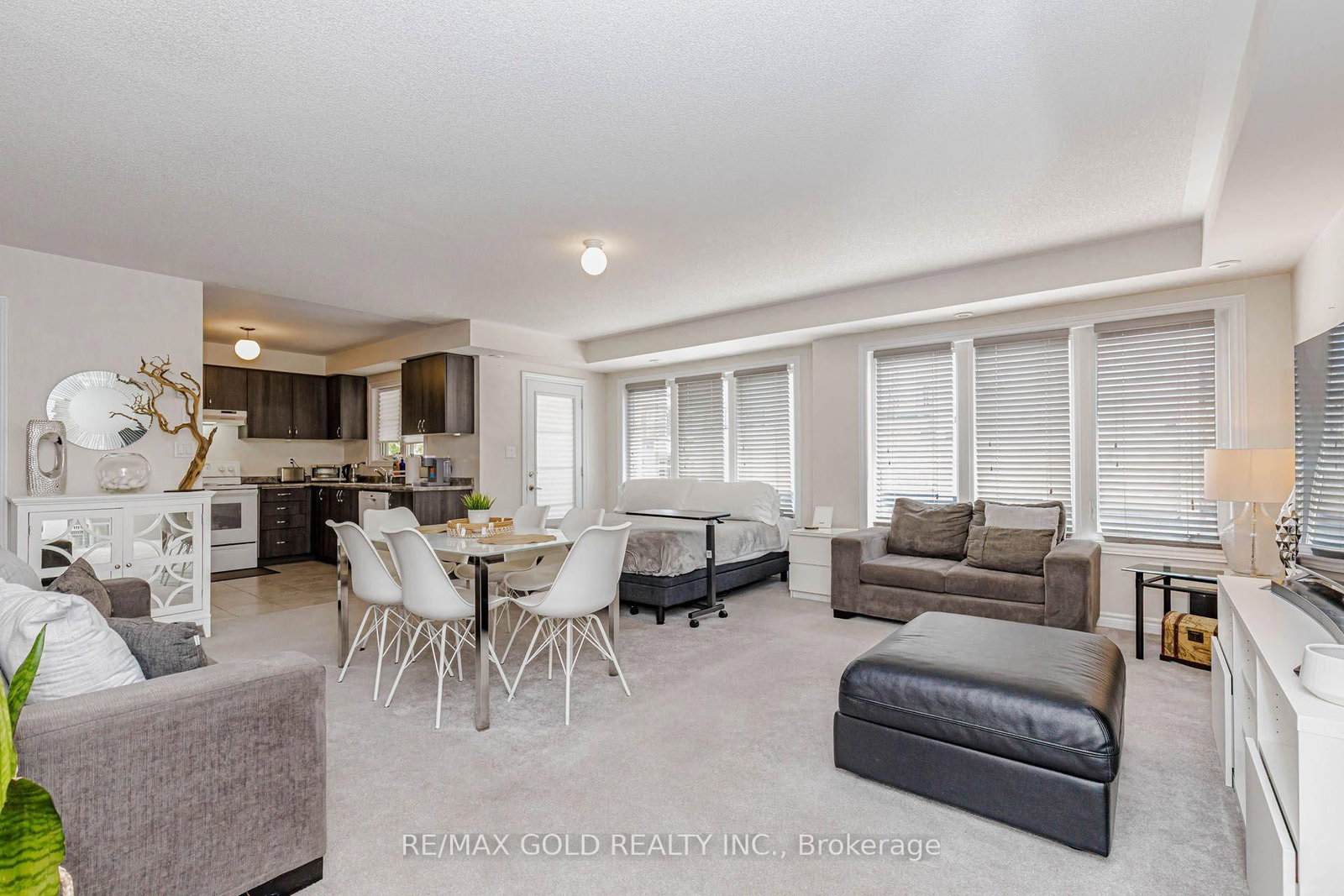 200 Veterans Drive • ## 40 • Brampton, ON photo 15