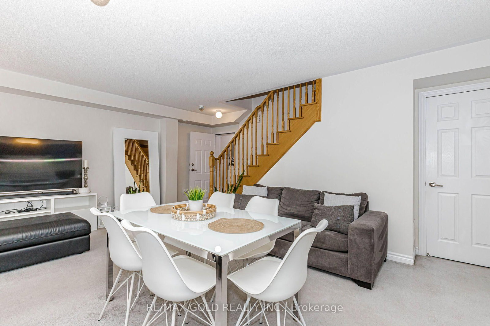 200 Veterans Drive • ## 40 • Brampton, ON photo 8