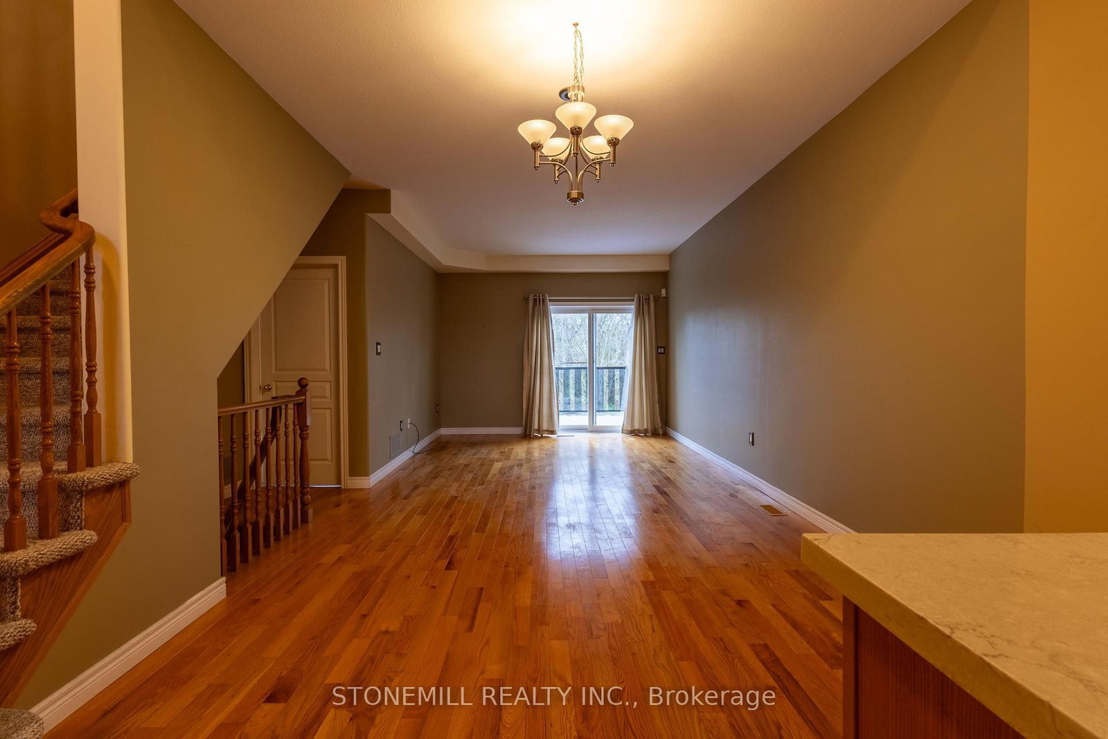 4066 Medland Drive • Burlington, ON photo 11