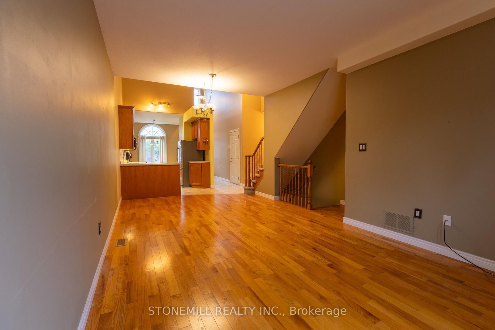 4066 Medland Drive • Burlington, ON photo 12