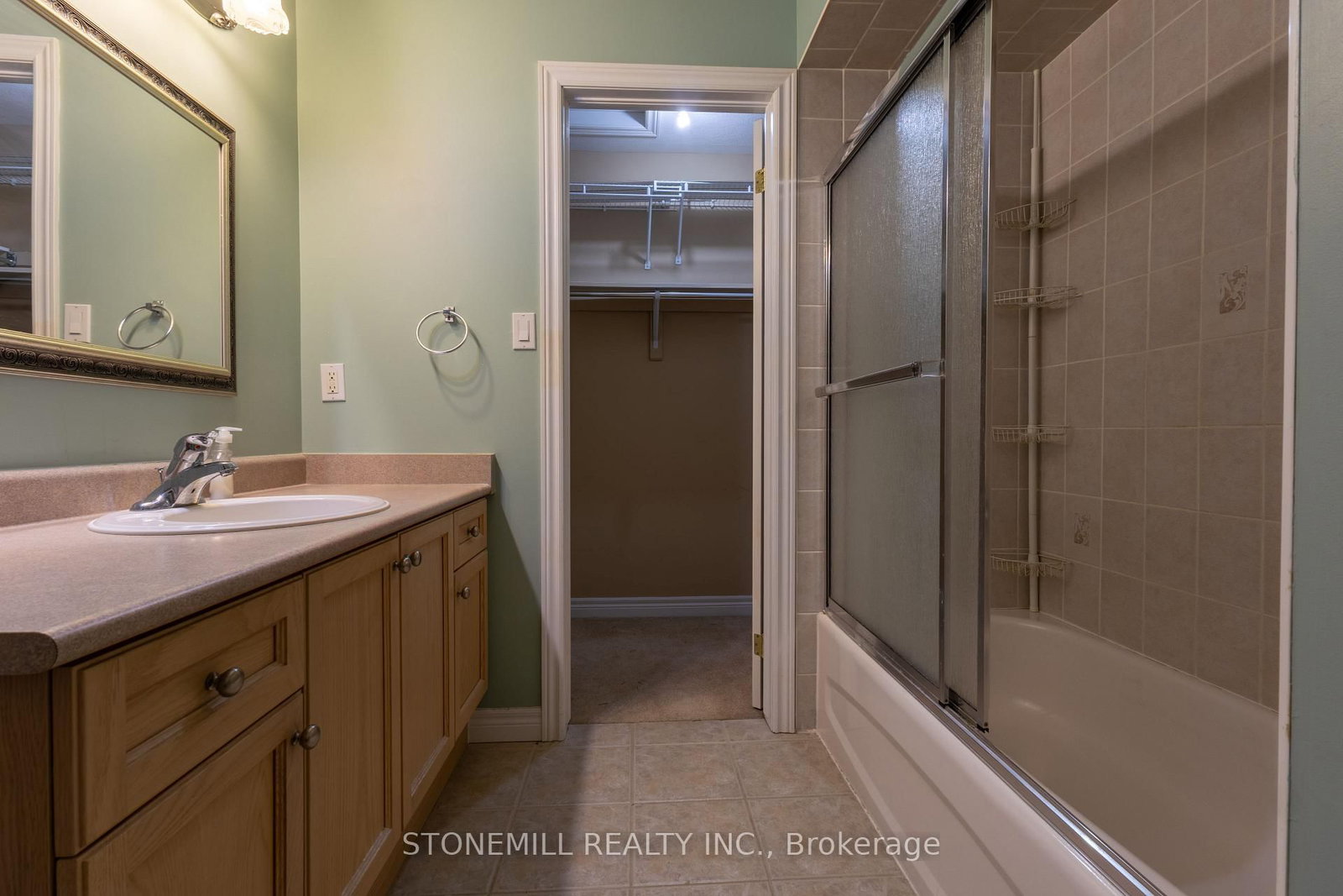 4066 Medland Drive • Burlington, ON photo 25