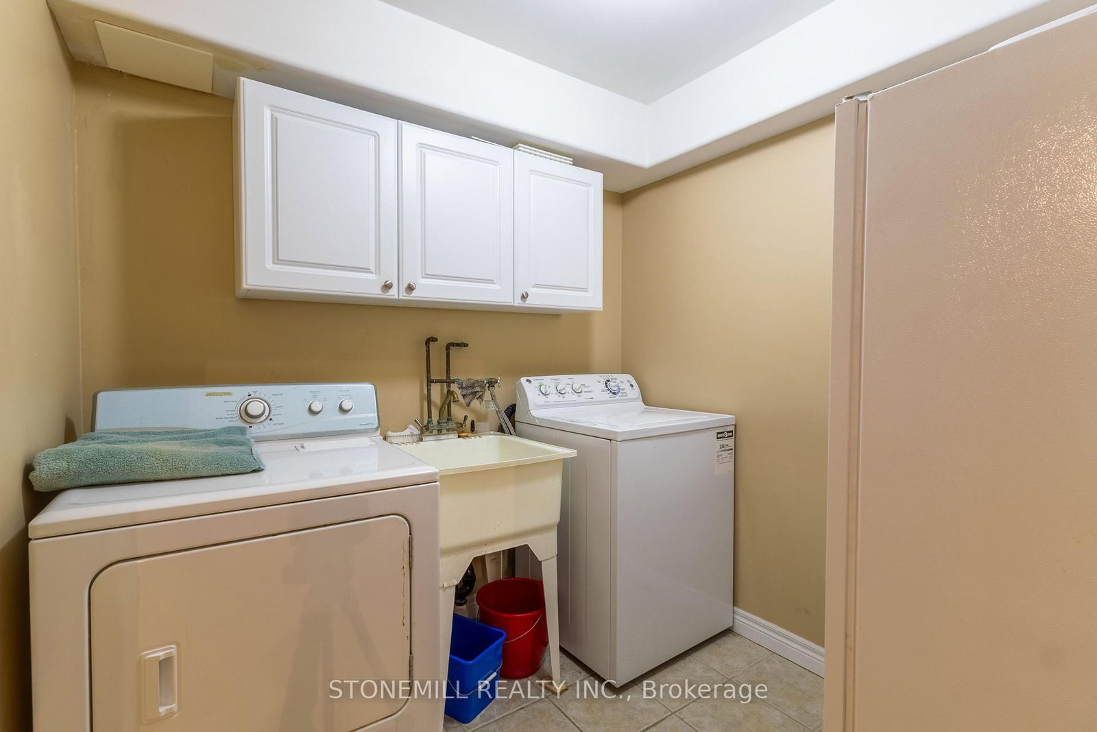 4066 Medland Drive • Burlington, ON photo 31