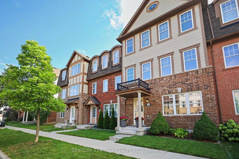 17 Crossbill Road