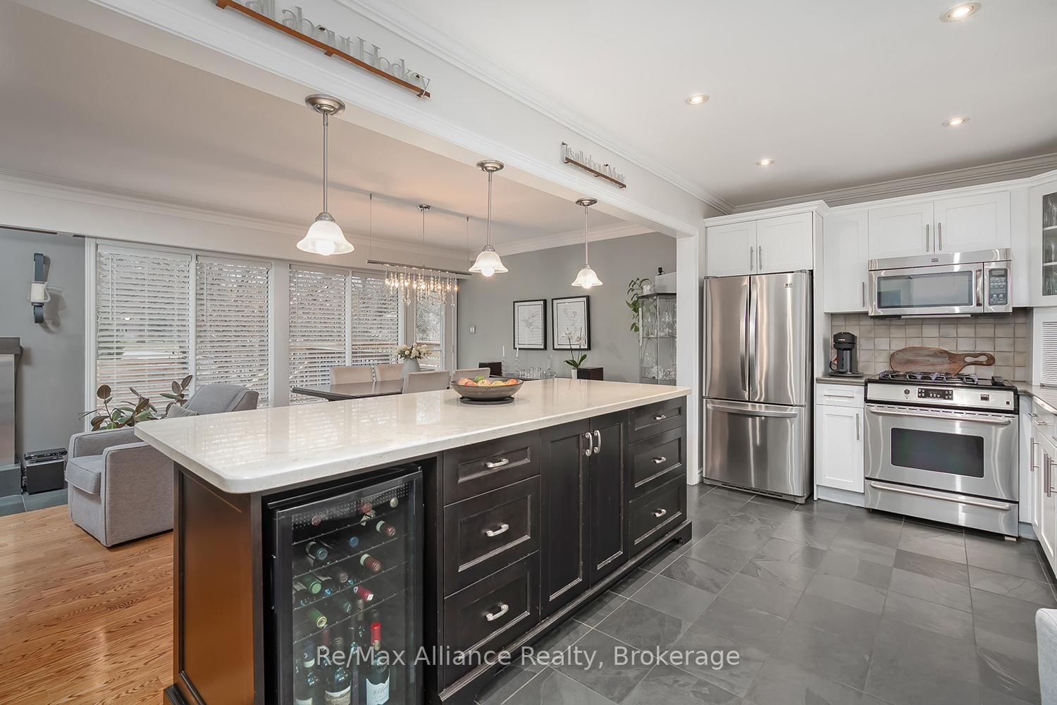183 Westminster Drive • Oakville, ON photo 11