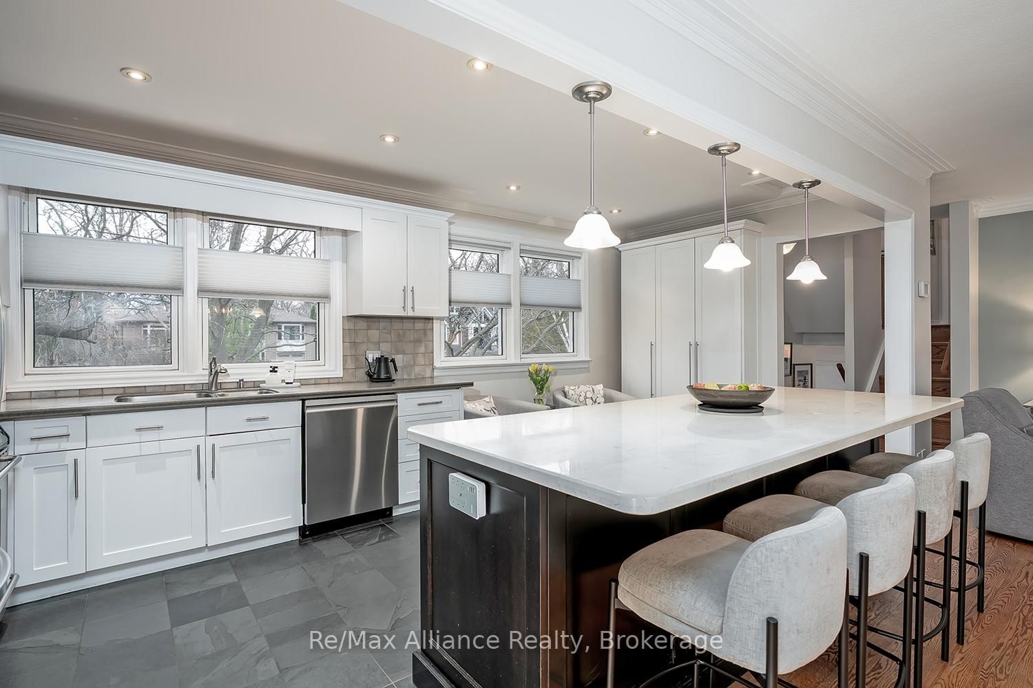 183 Westminster Drive • Oakville, ON photo 14