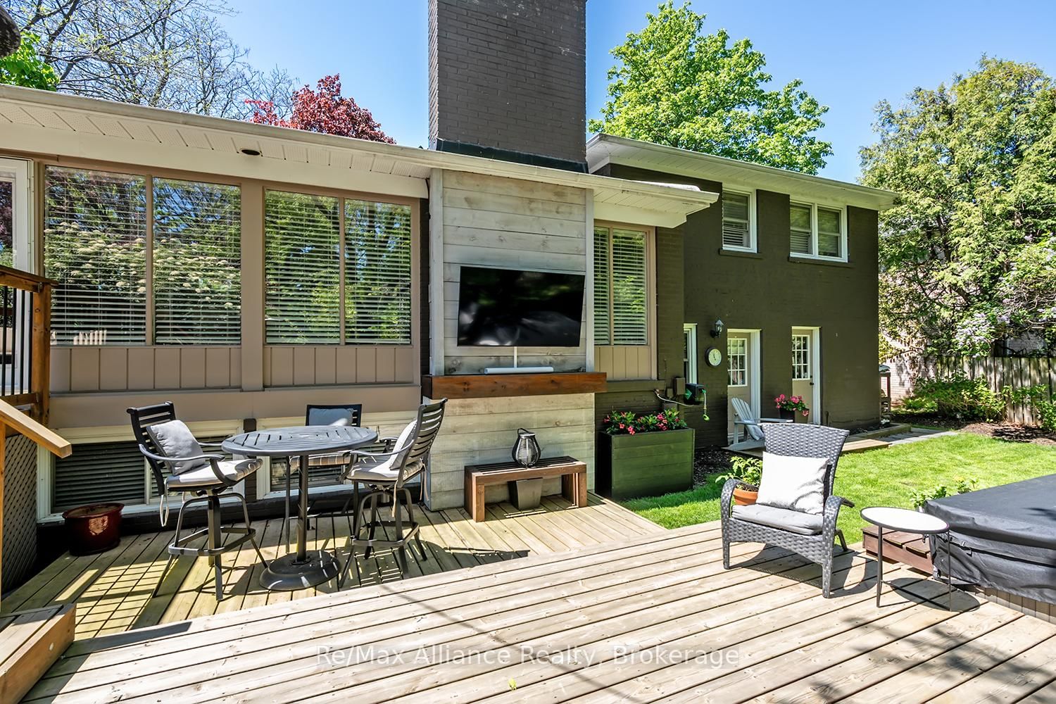 183 Westminster Drive • Oakville, ON photo 37