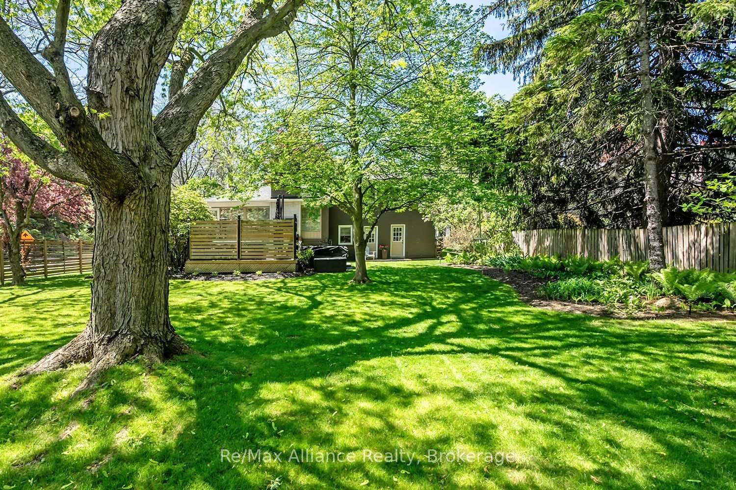 183 Westminster Drive • Oakville, ON photo 43