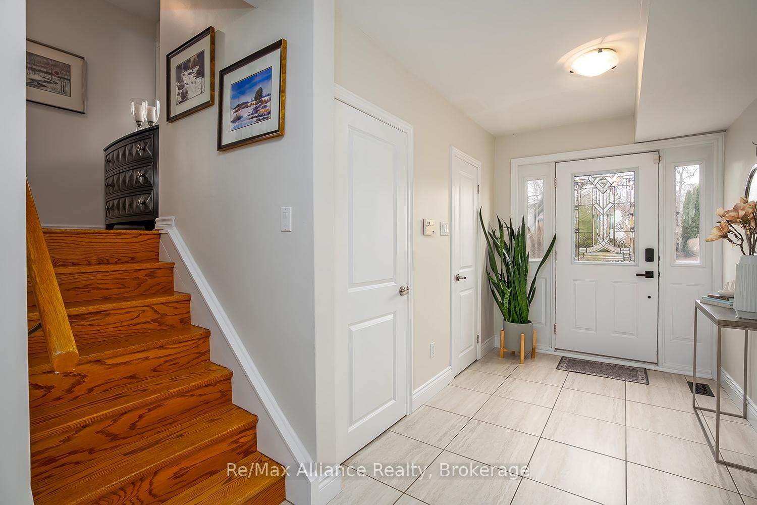 183 Westminster Drive • Oakville, ON photo 6