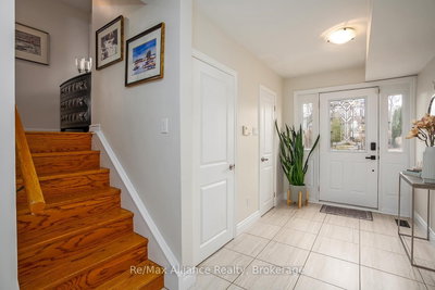 183 Westminster Drive • Oakville, ON photo 6
