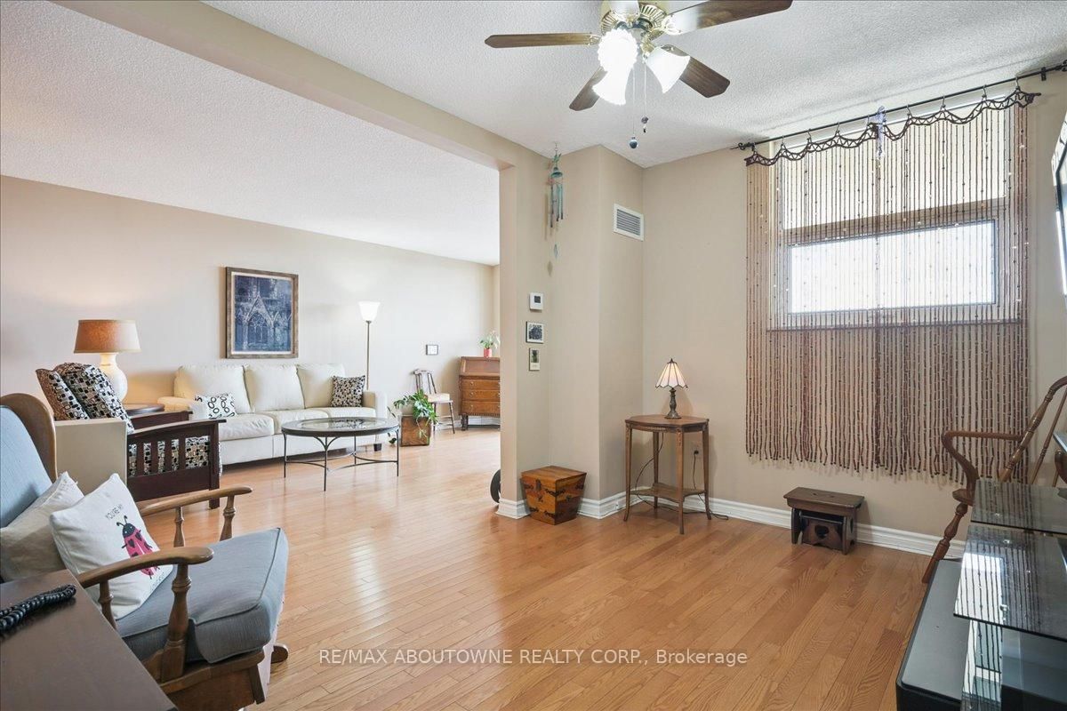 299 Mill Road • #1801 • Toronto, ON photo 11